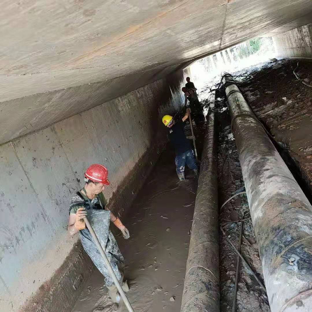 铁山港工业管道清淤